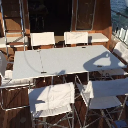 ספינת מלון Yacht רוזיניאנו סולבאי