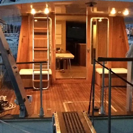 ספינת מלון Yacht רוזיניאנו סולבאי